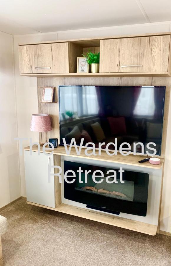 The Wardens Retreat - Tattershall Lakes Country Park 호텔 외부 사진