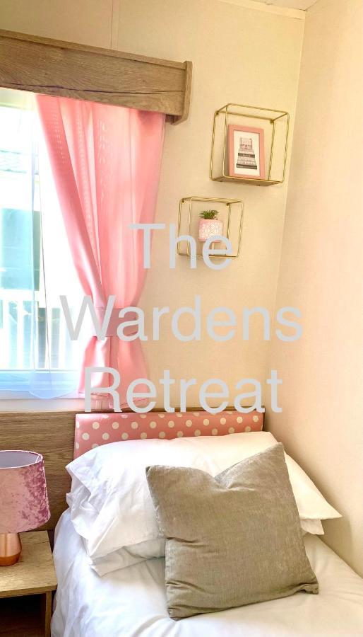 The Wardens Retreat - Tattershall Lakes Country Park 호텔 외부 사진